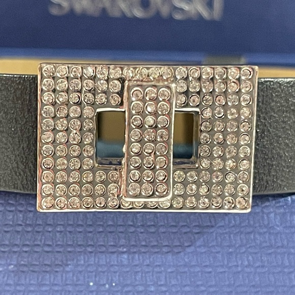 Swarovski Crystal/Leather Buckle Bracelet - Picture 2 of 5